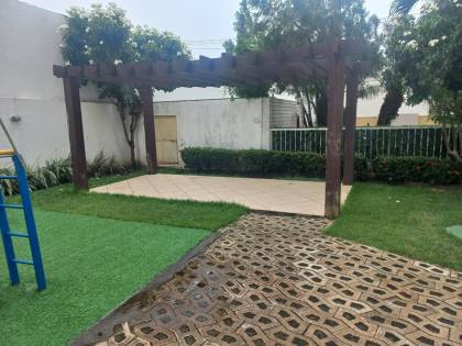 EXCELENTE APARTAMENTO 2 quartos próximo ao 1º Portão de Vilas