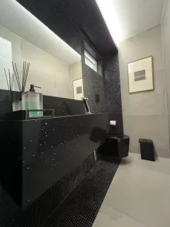 Estilo e muita Sofisticação, a localização e privilegiada próximo da paralela.