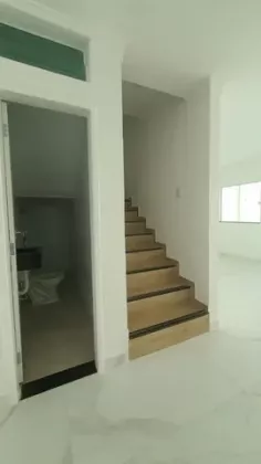 Oportunidade Única, 4 Dorms. Sendo Suíts ,  Varanda, 2 garagens