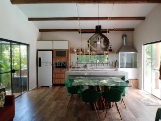 Casa a venda em Guarajuba