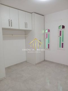 Casa térrea, Ampla e arejada, totalmente reformada, em travessa da Av.  principal em Stella Maris