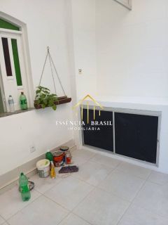 Casa térrea, Ampla e arejada, totalmente reformada, em travessa da Av.  principal em Stella Maris
