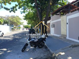 Casa térrea, Ampla e arejada, totalmente reformada, em travessa da Av.  principal em Stella Maris