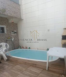 Excelente casa duplex à venda: clara, ventilada e nascente, localizada a apenas 150 metros da orla!
