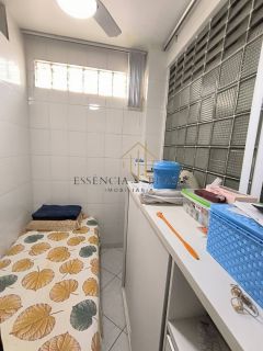 OPORTUNIDADE! VENDO casa térrea ampla com 3/4, 1 suíte, 2 vagas de garagem e área externa no fundo