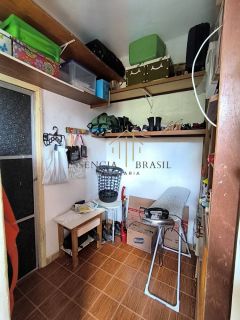 OPORTUNIDADE! VENDO casa térrea ampla com 3/4, 1 suíte, 2 vagas de garagem e área externa no fundo