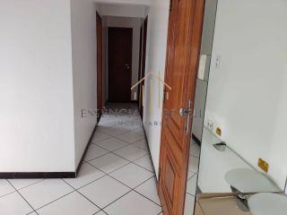 ALUGUEL casa ampla 1 andar 3 quartos com 3 suítes, varanda, garagem condomínio portaria 24h