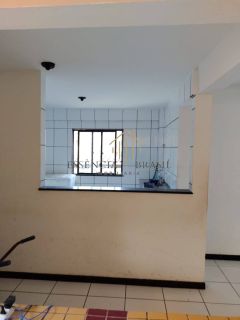 ALUGUEL casa ampla 1 andar 3 quartos com 3 suítes, varanda, garagem condomínio portaria 24h