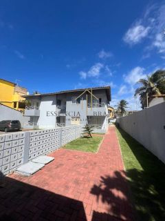 Lindo apartamento 2/4 com suíte, varanda, cozinha americana e área de serviço condomínio fechado em Praia do Flamengo