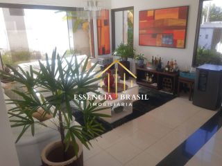 Casa Ampla e Sofisticada em Ipitanga – a apenas 300m da Praia de Vilas do Atlântico!