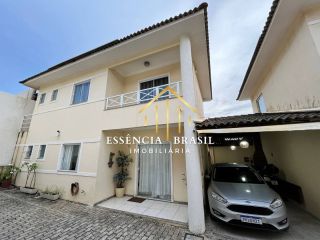 Casa Duplex à Venda em Praia do Flamengo – 100m da Praia