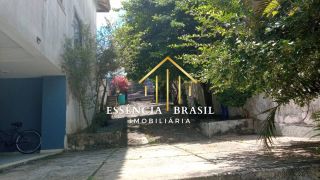 Casa Alto Padrão em Condomínio Fechado –
