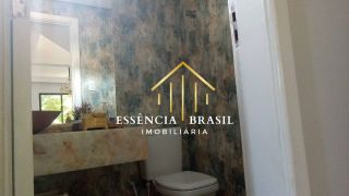 Casa Alto Padrão em Condomínio Fechado –