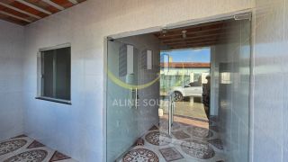 CASA 2/4 NO BAIRRO INDUSTRIAL RECÉM REFORMADA