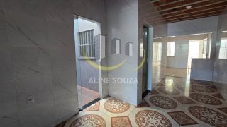 CASA 2/4 NO BAIRRO INDUSTRIAL RECÉM REFORMADA