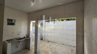 CASA 2/4 NO BAIRRO INDUSTRIAL RECÉM REFORMADA