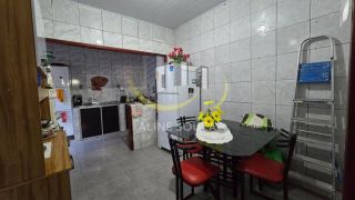 CASA COM 2/4 NO BAIRRO INDUSTRIAL