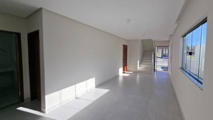 Sobrado no Cond. Residencial Sol e Praia/ Barra dos Coqueiros - SE