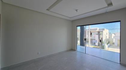 Sobrado no Cond. Residencial Sol e Praia/ Barra dos Coqueiros - SE