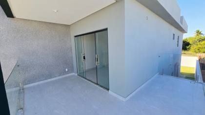 Sobrado no Cond. Residencial Sol e Praia/ Barra dos Coqueiros - SE