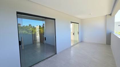 Sobrado no Cond. Residencial Sol e Praia/ Barra dos Coqueiros - SE