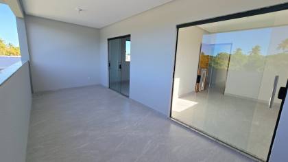 Sobrado no Cond. Residencial Sol e Praia/ Barra dos Coqueiros - SE