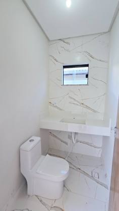 Sobrado no Cond. Residencial Sol e Praia/ Barra dos Coqueiros - SE