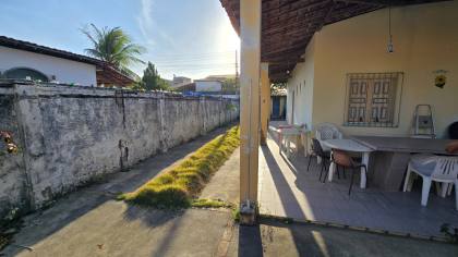 Casa ampla com grande área externa na Atalaia Nova /Barra dos Coqueiros-SE