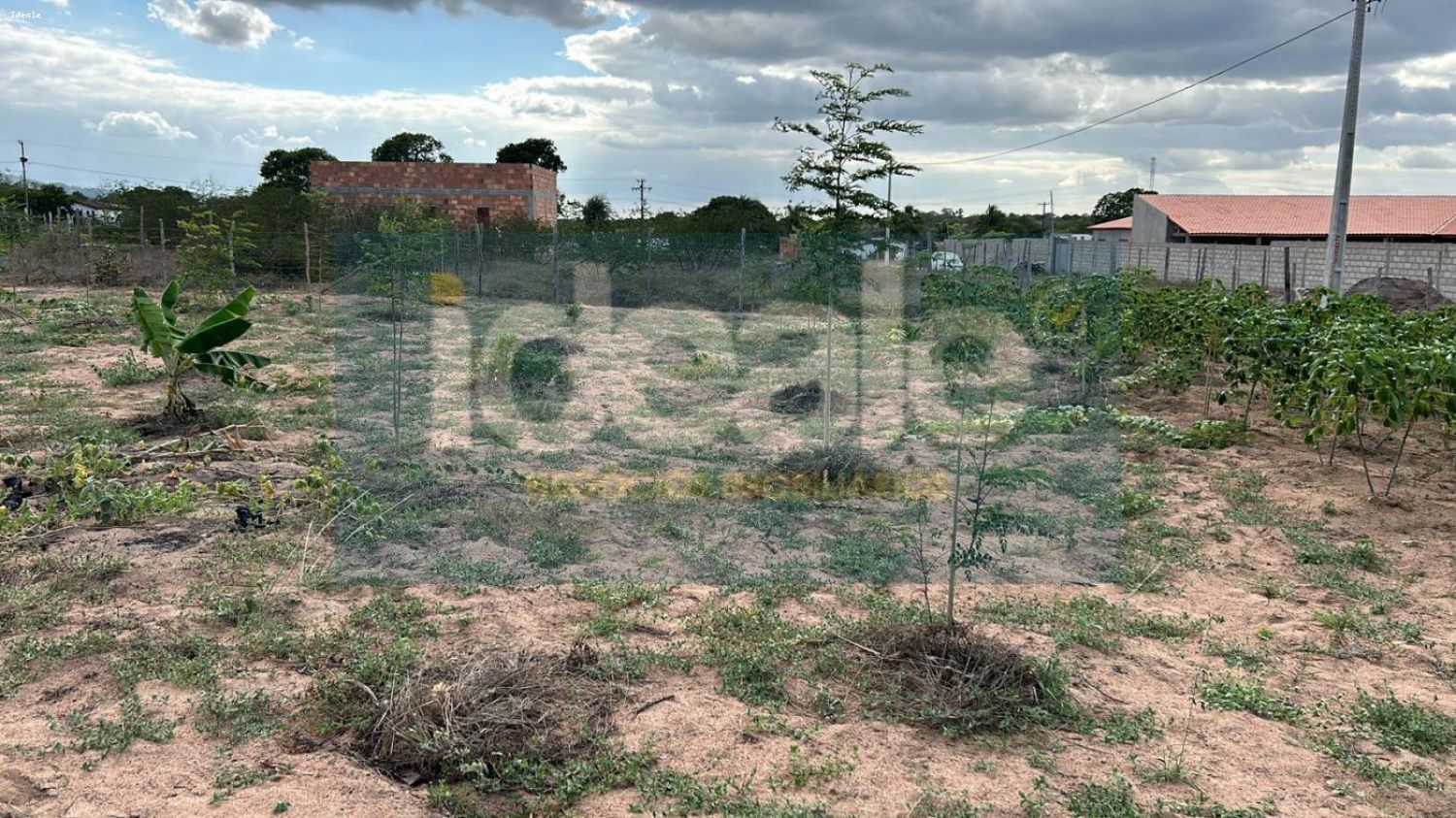 Terreno no bairro Tiquaruçu