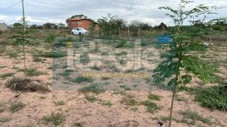 Terreno no bairro Tiquaruçu