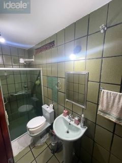 Imóvel amplo com dois pavimentos