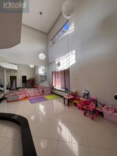 Casa ampla e completa à venda