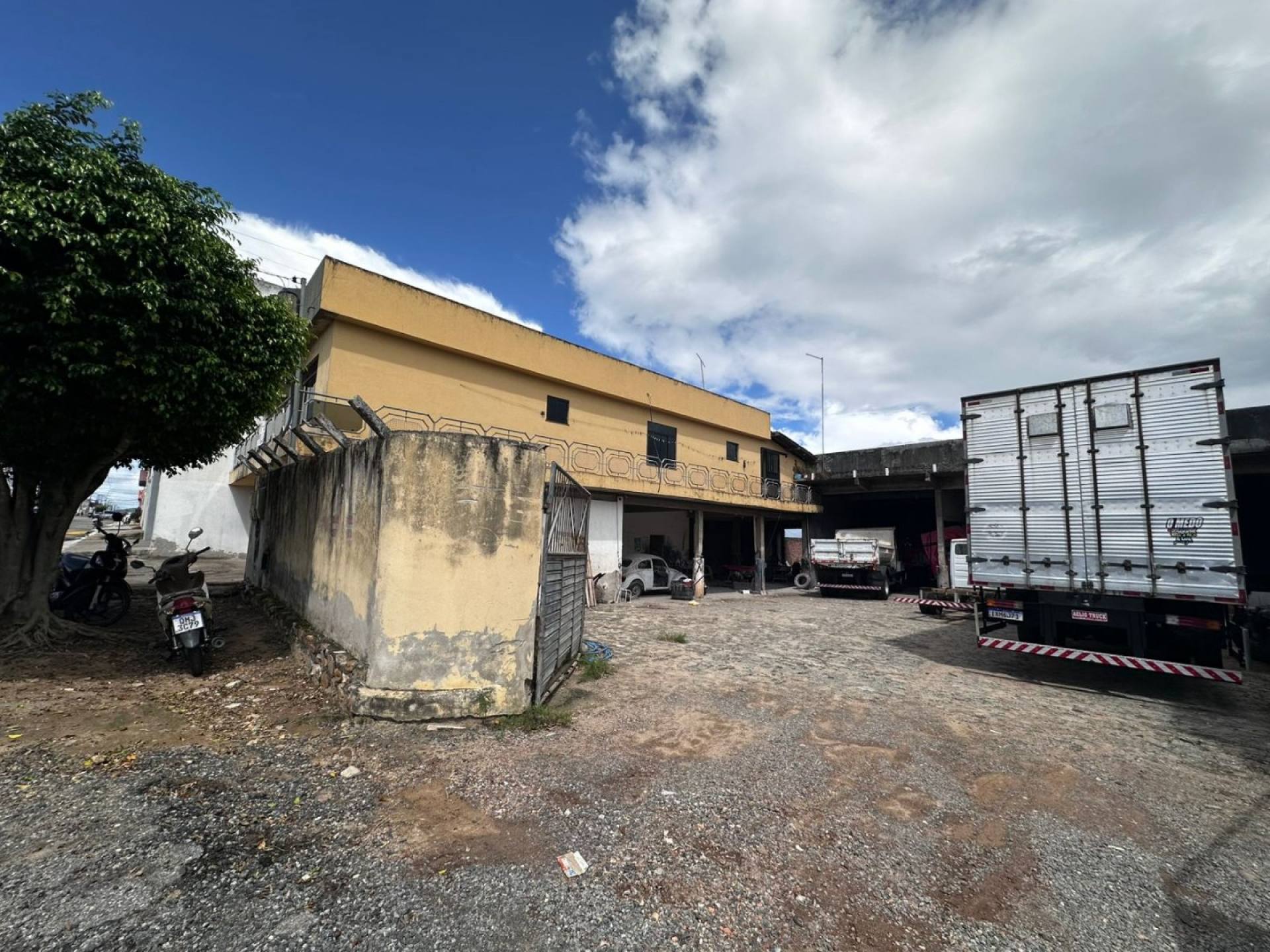 Vendo casa no Centro - Campo do Brito