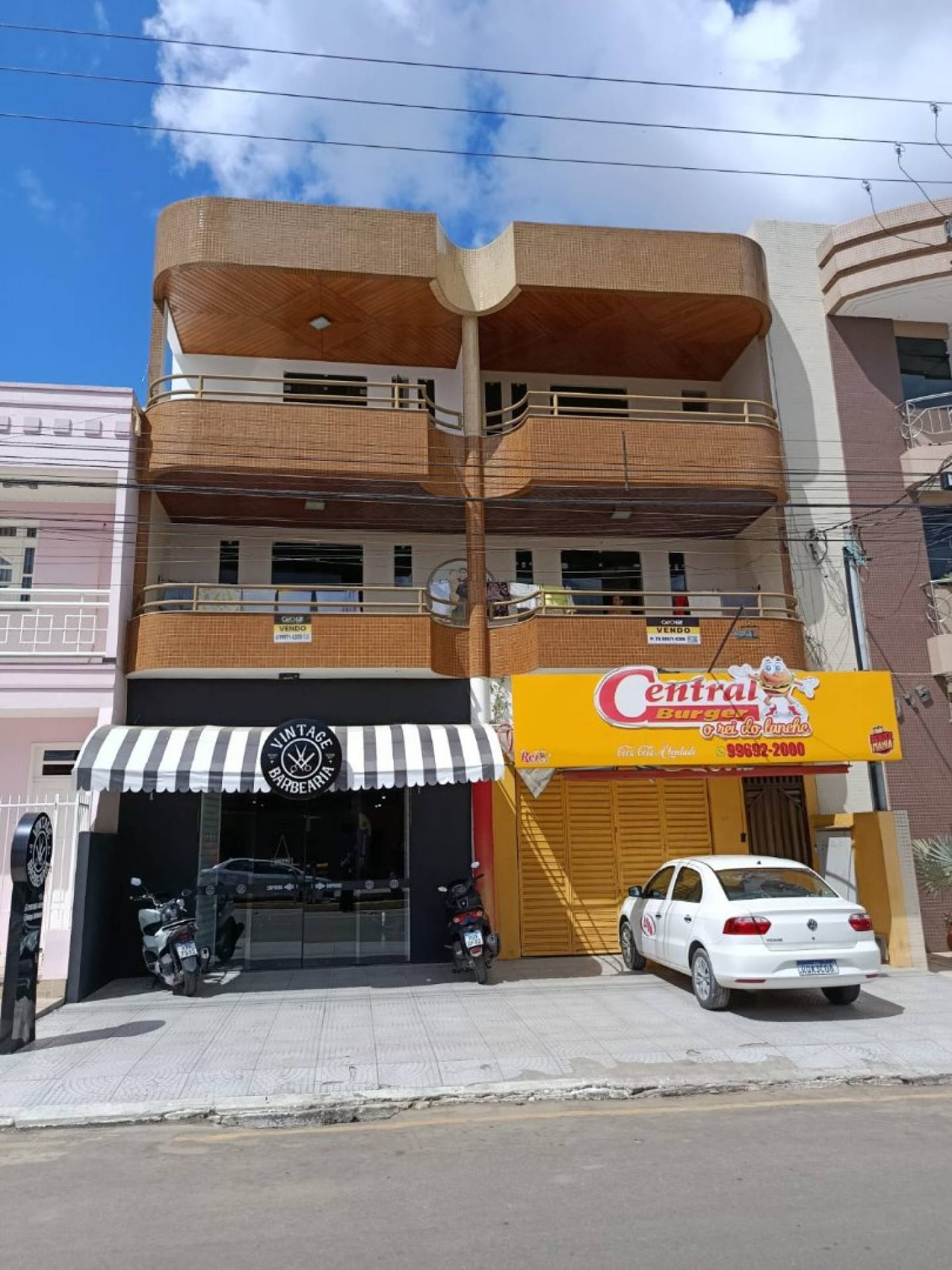 Vendo Apartamento com Ponto Comercial no Centro - Itabaiana/SE