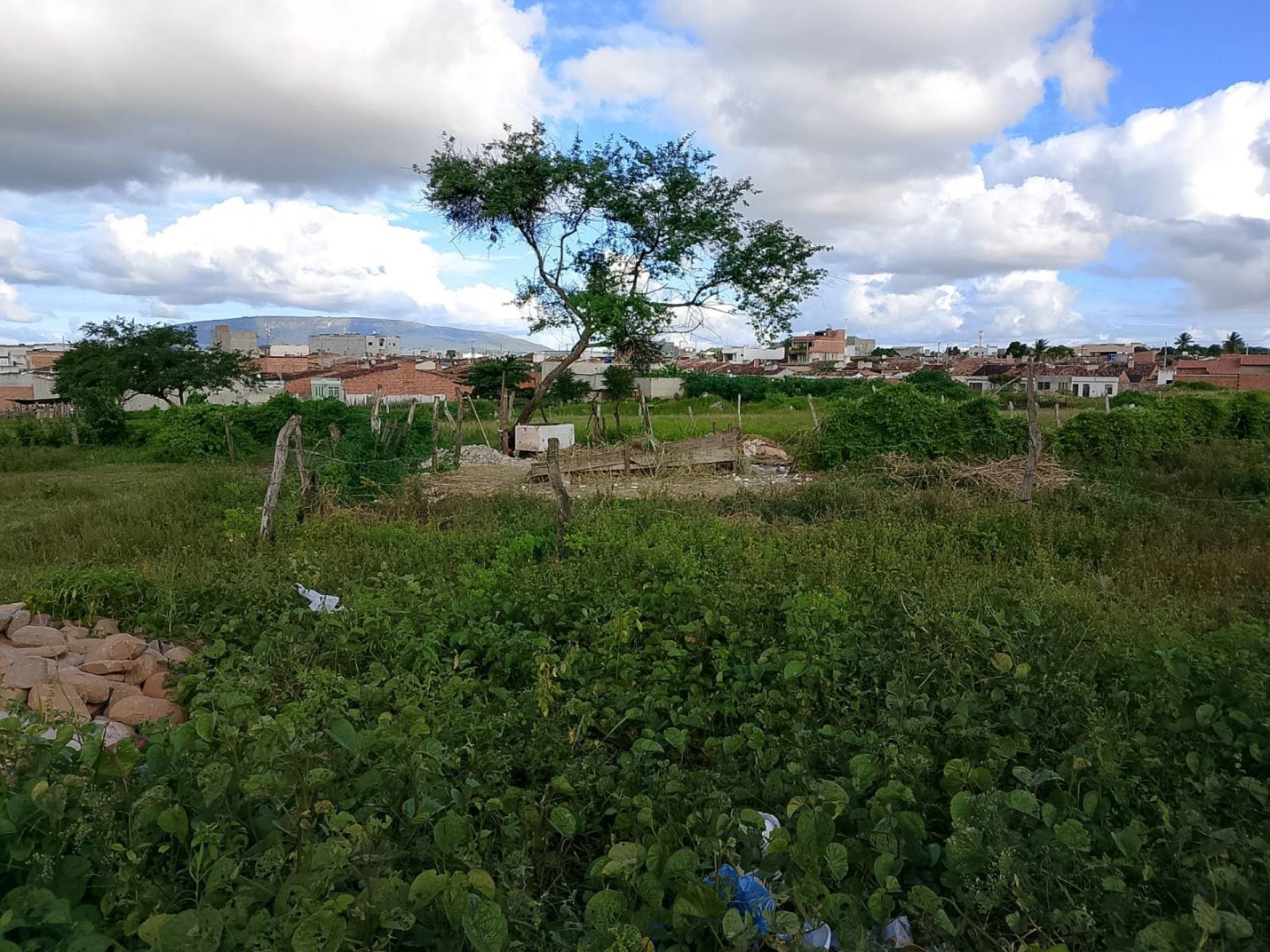 Vendo lote no Mamede Paes Mendonça - Itabaiana/SE