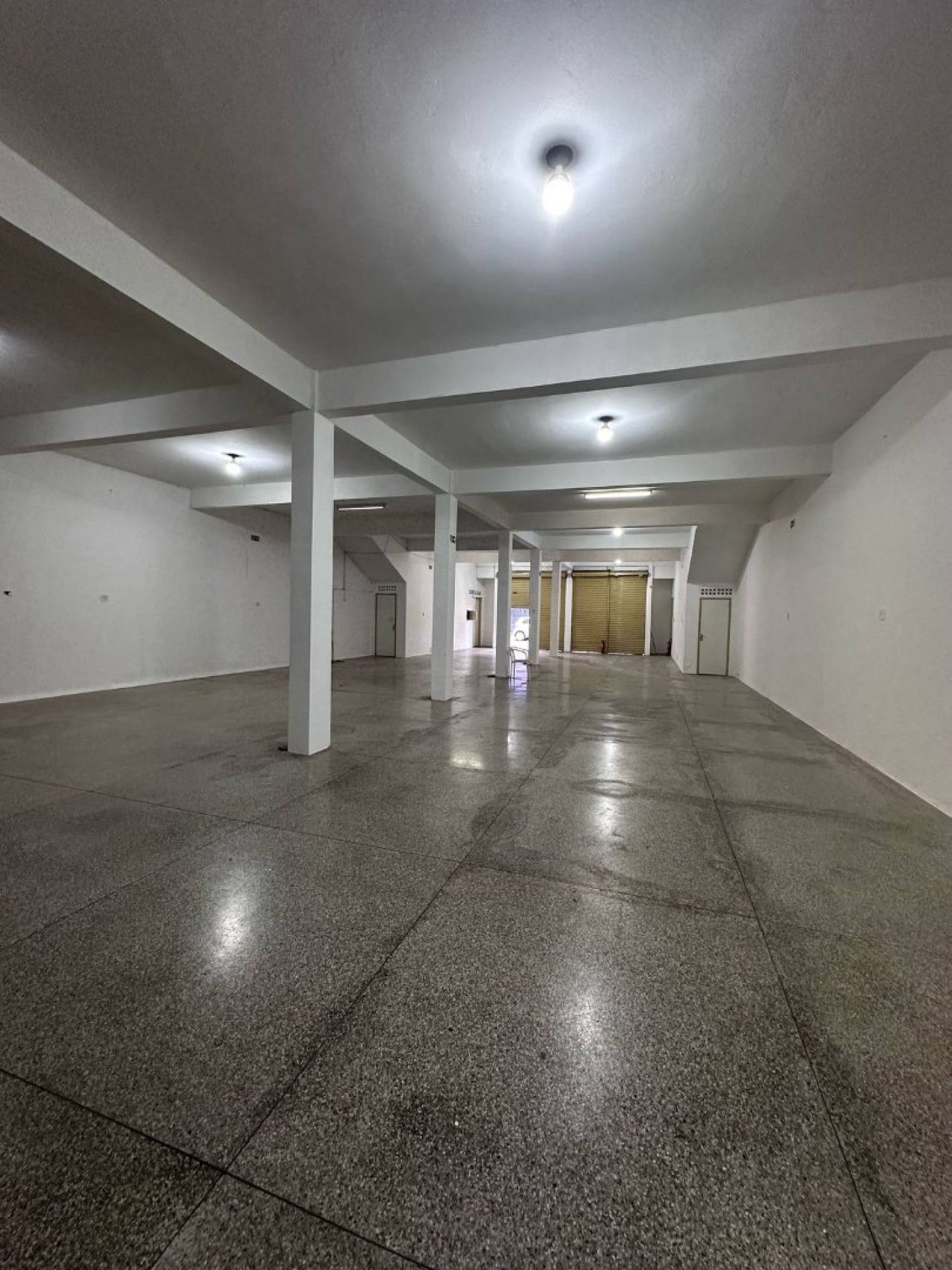 Aluga-se Ponto Comercial no Centro - Itabaiana/SE