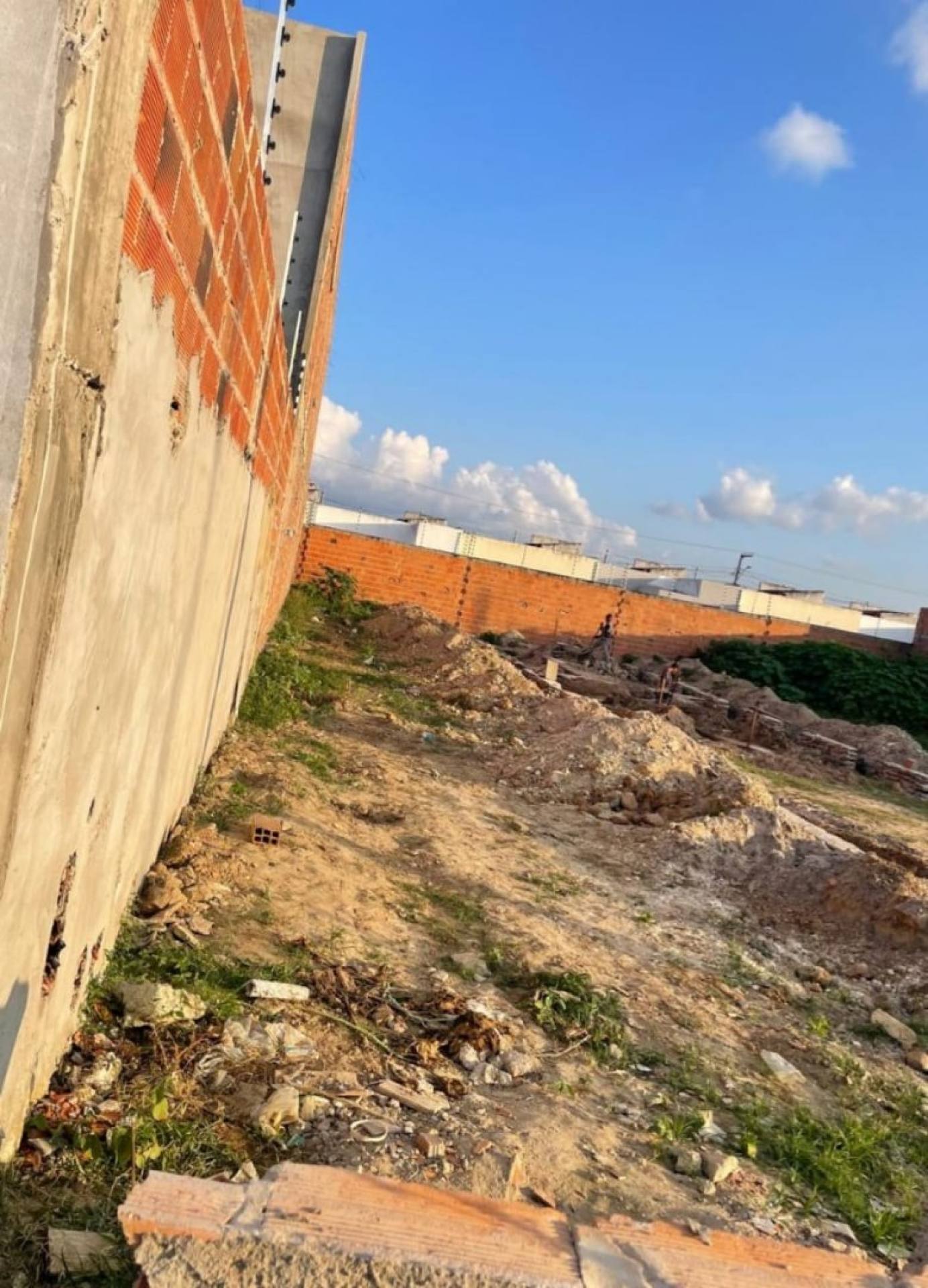 VENDO LOTE NO OSCAR NIEMAYER - ITABAIANA/SE