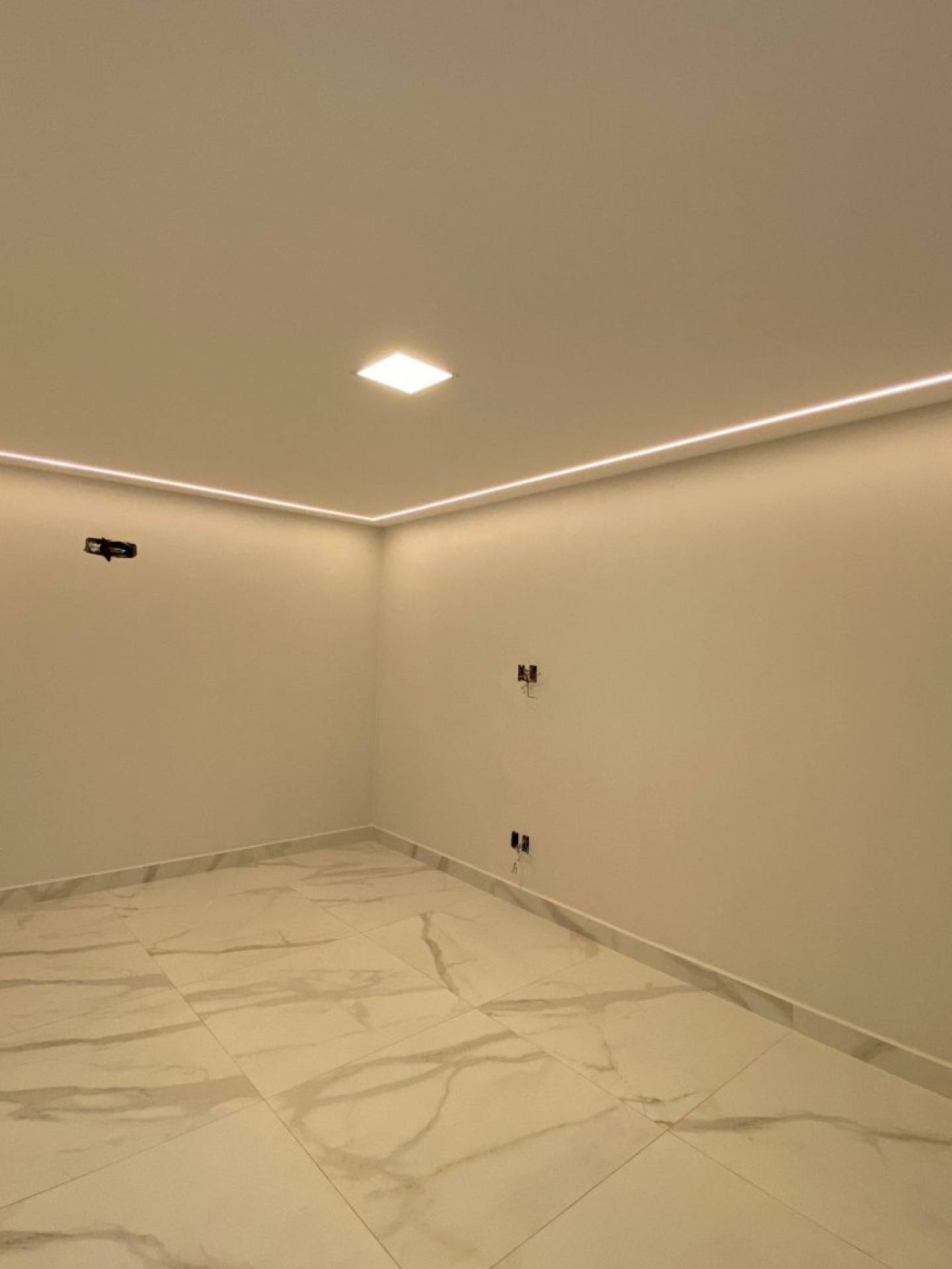 Aluga-se Salas para Fins Comercial no Centro - Itabaiana/SE