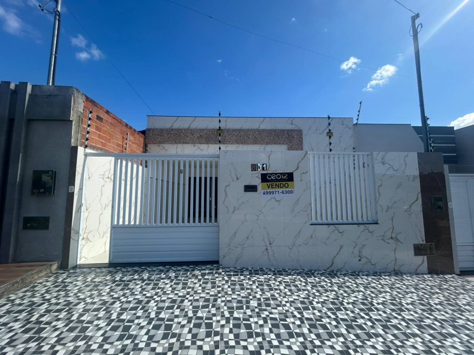 Vendo casa no Oviedo Teixeira - Itabaiana/SE