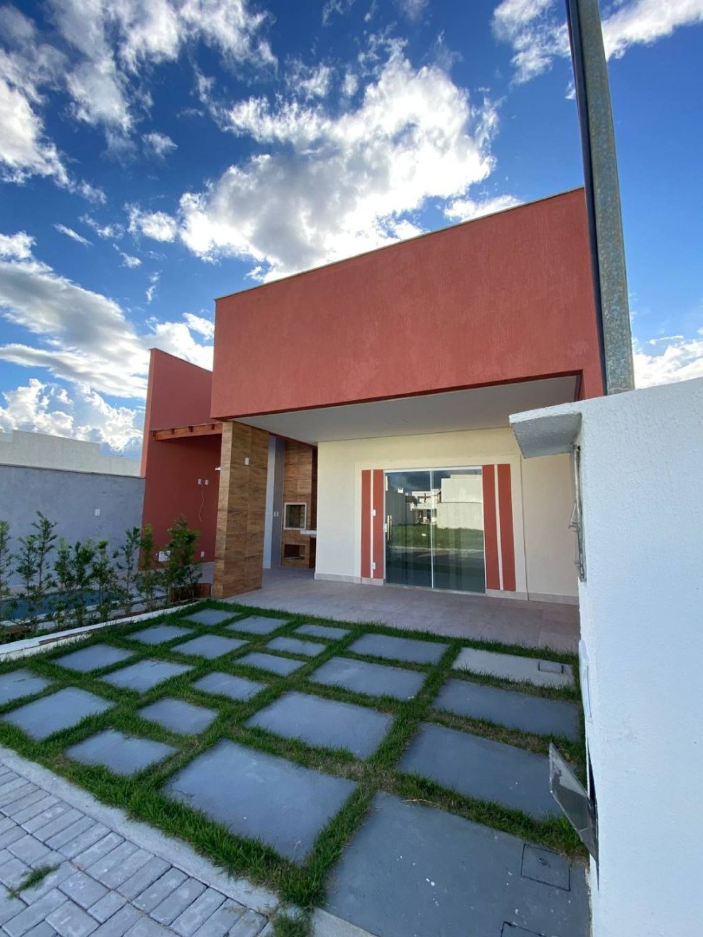 Aluga-se casa no Condomínio Portal do Lago - Itabaiana/SE