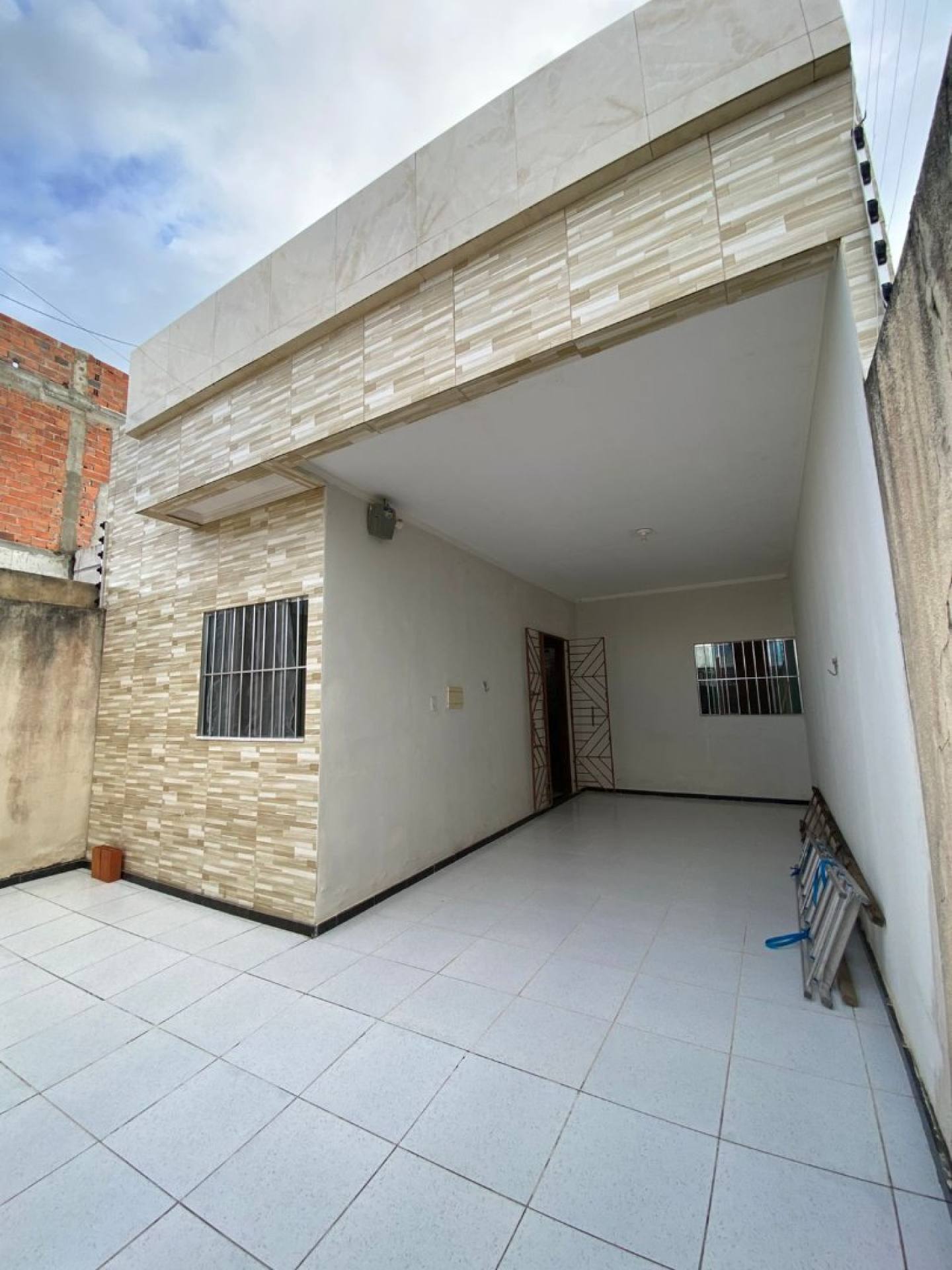 Vende-se casa no Miguel Teles de Mendonça - Itabaiana/SE