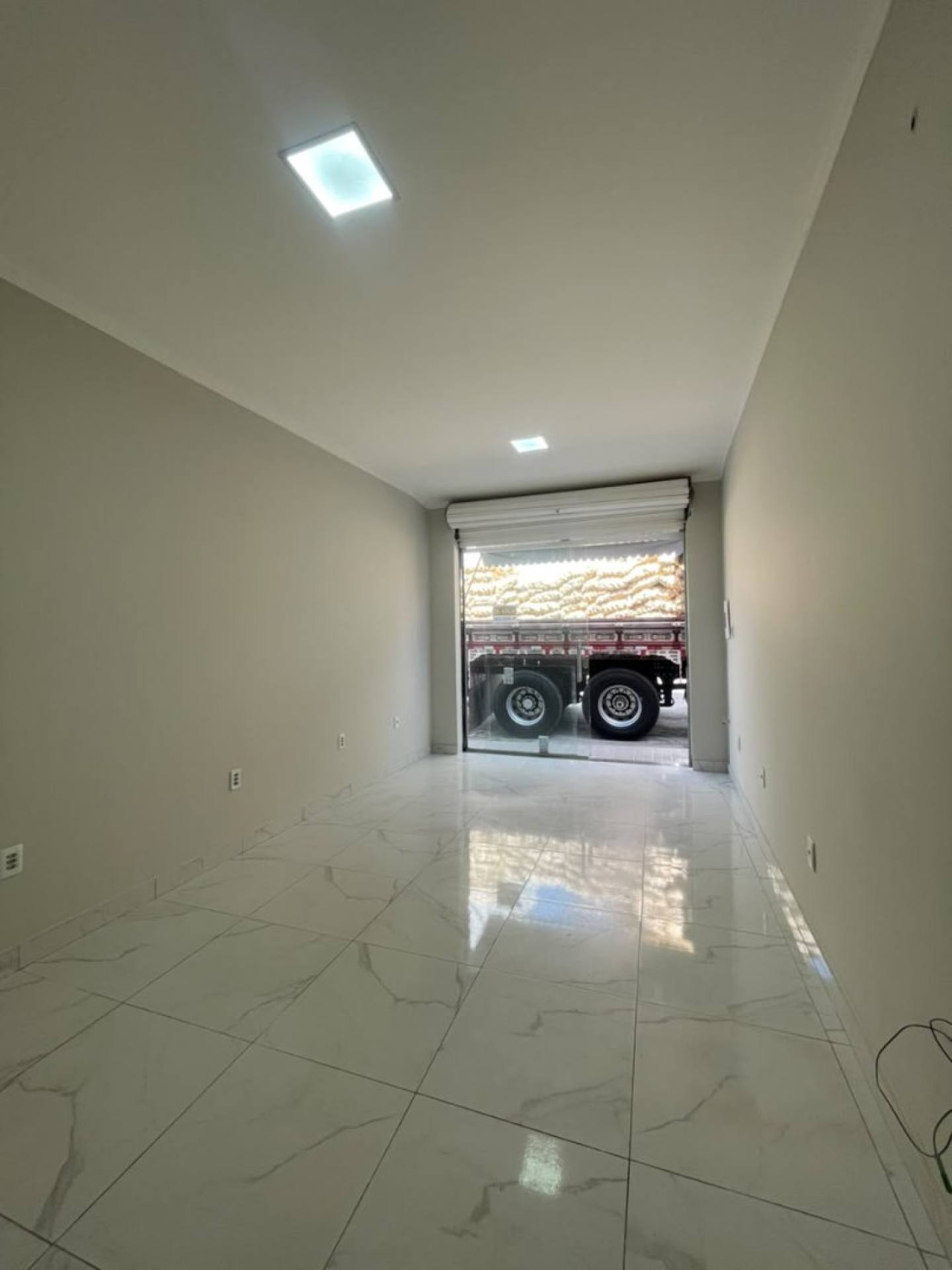 ALUGA-SE PONTO COMERCIAL NO CENTRO – ITABAIANA/SE