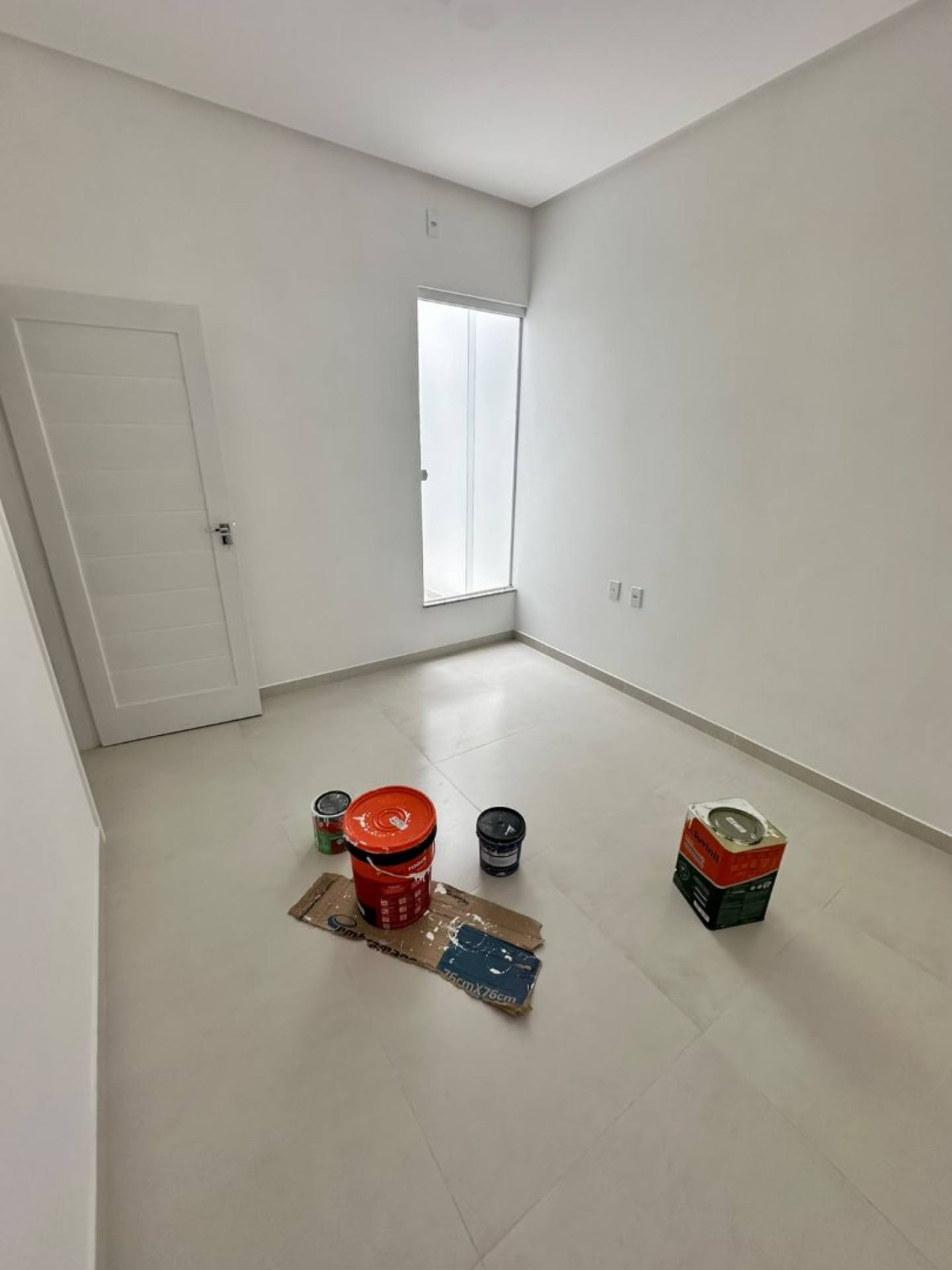 ALUGA-SE PARA FINS COMERCIAL EM ITABAIANA/SE