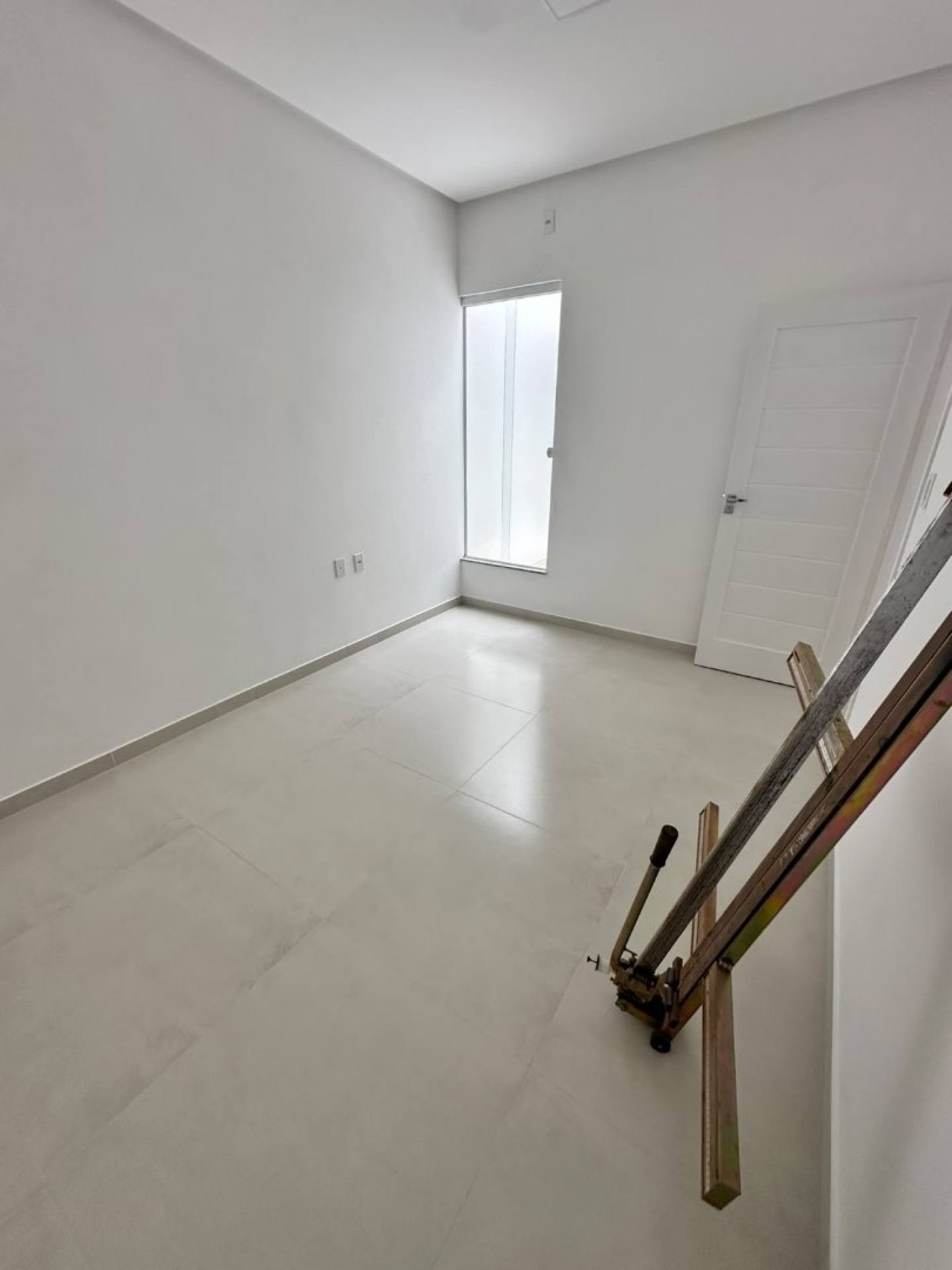 ALUGA-SE PARA FINS COMERCIAL EM ITABAIANA/SE