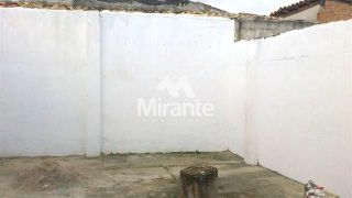 Casa Para Alugar no bairro Centro em Feira De Santana