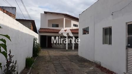 Casa Para Vender com 8 quartos sendo 2 suítes no bairro Santa Mônica em Feira De Santana