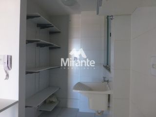 Apartamento Para Alugar com 1 quarto sendo 1 suíte no bairro Santa Mônica em Feira De Santana