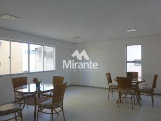 Apartamento Para Alugar com 1 quarto sendo 1 suíte no bairro Santa Mônica em Feira De Santana