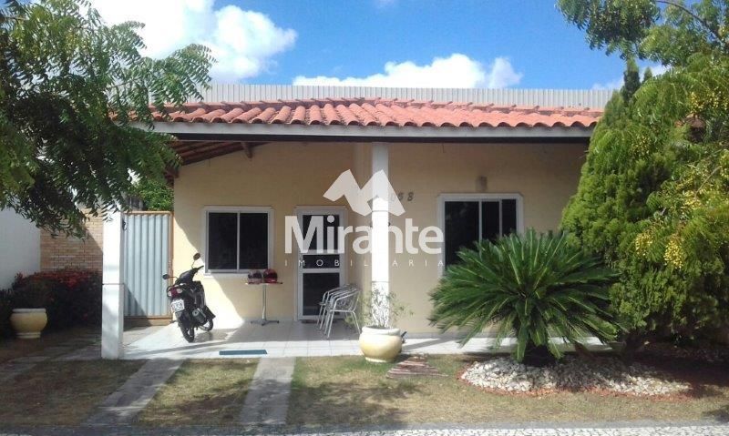 Casa de Condomínio Para Vender com 3 quartos no bairro Pedra do Descanso em Feira De Santana