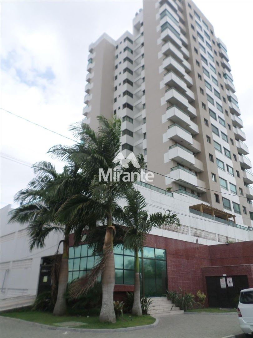 Apartamento Para Vender com 3 quartos sendo 1 suítes no bairro Santa Mônica em Feira De Santana